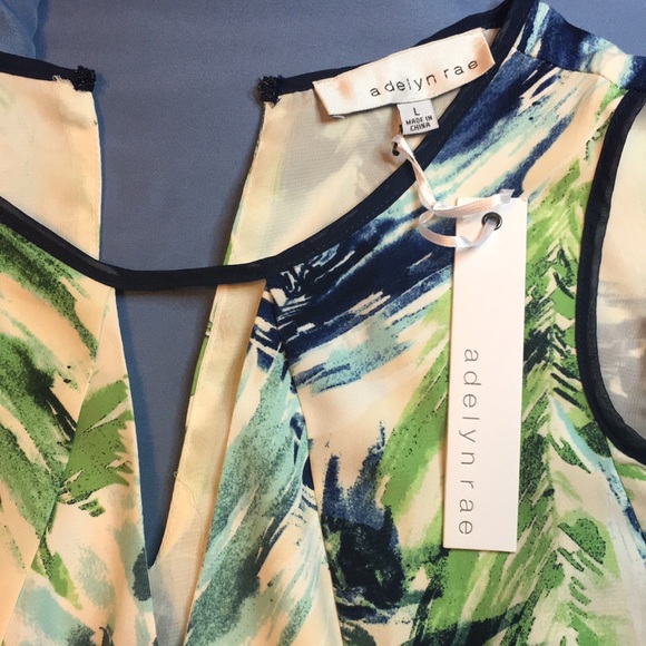 Adelyn Rae NEW Tropical Cold Shoulder Dress - Picture 4 of 7